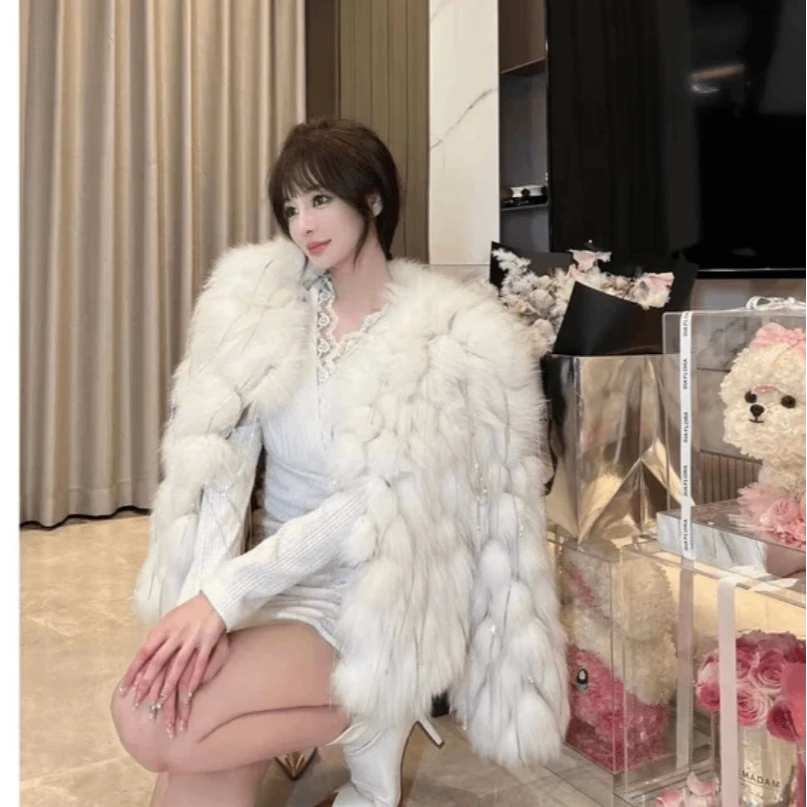 流苏款外套冬季保暖时尚毛毛衣年轻款轻奢女装