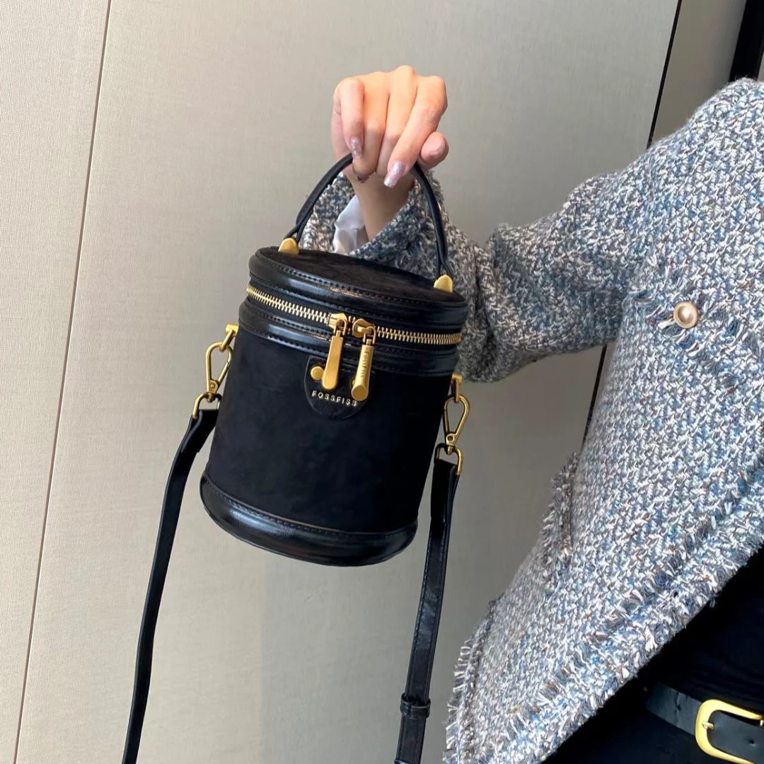 2024年发财桶圆筒包经典黑色手提包斜挎包轻奢洋气气质百搭小众