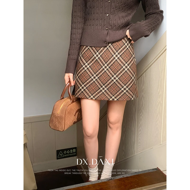 DX.DAXI【久别重逢】复古显瘦毛呢格子短裙秋季新款百搭气质格纹裙