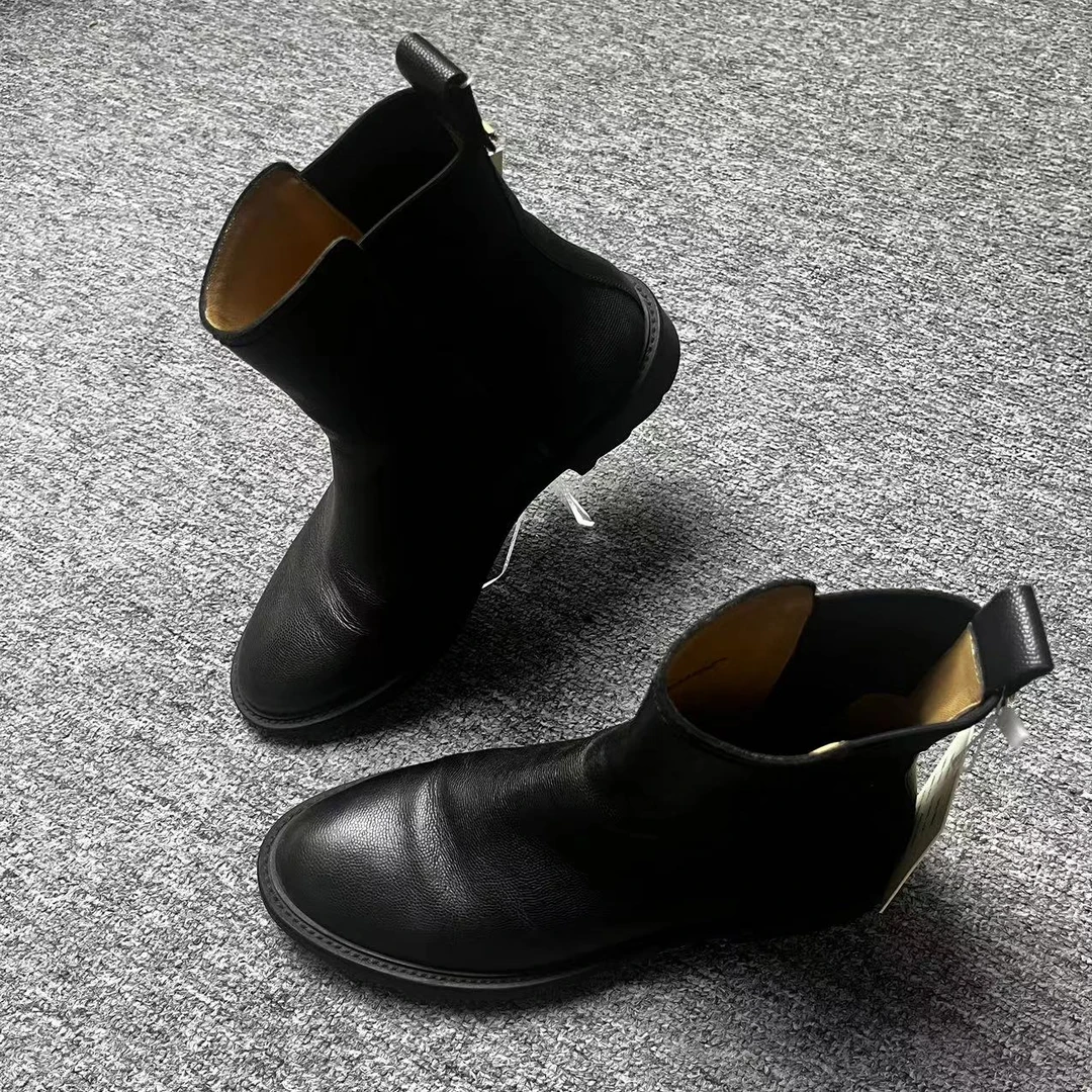 99新 FERRAGAMO/菲拉格慕 女鞋折扣 黑色尖头时尚靴子35.5码 1412