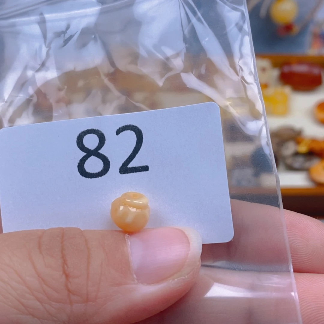 【闪购商品】琥珀手链未镶嵌阳****?