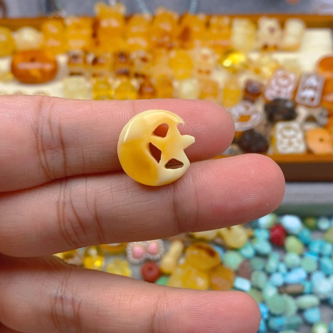 【闪购商品】琥珀手链未镶嵌蕊