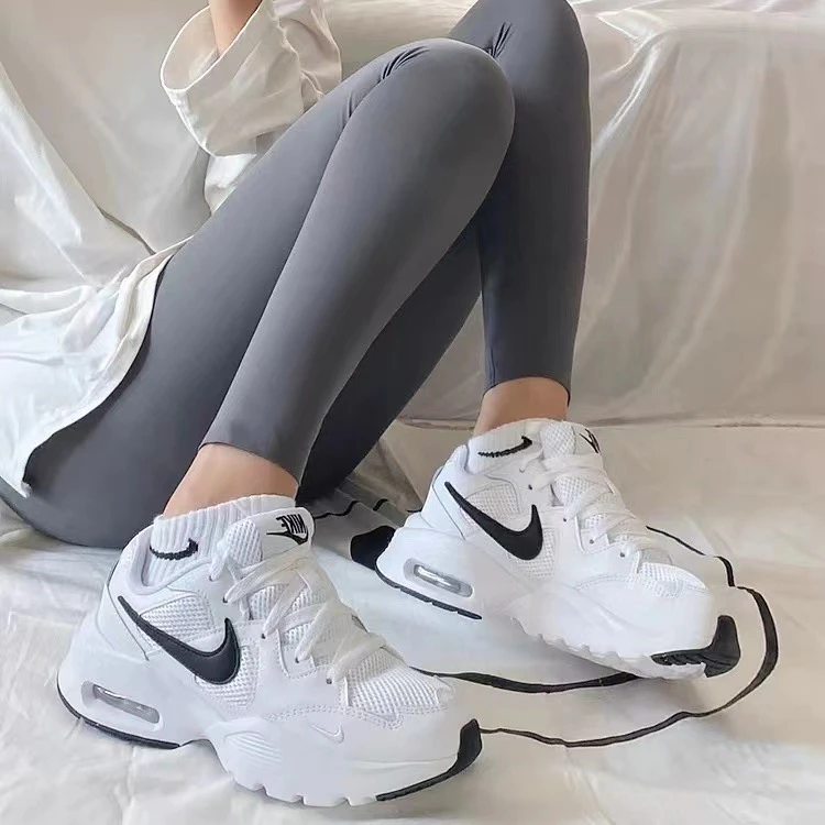 Nike/耐克 Air Max Fusion女子黑白气垫跑步复古老爹鞋CJ1671-100