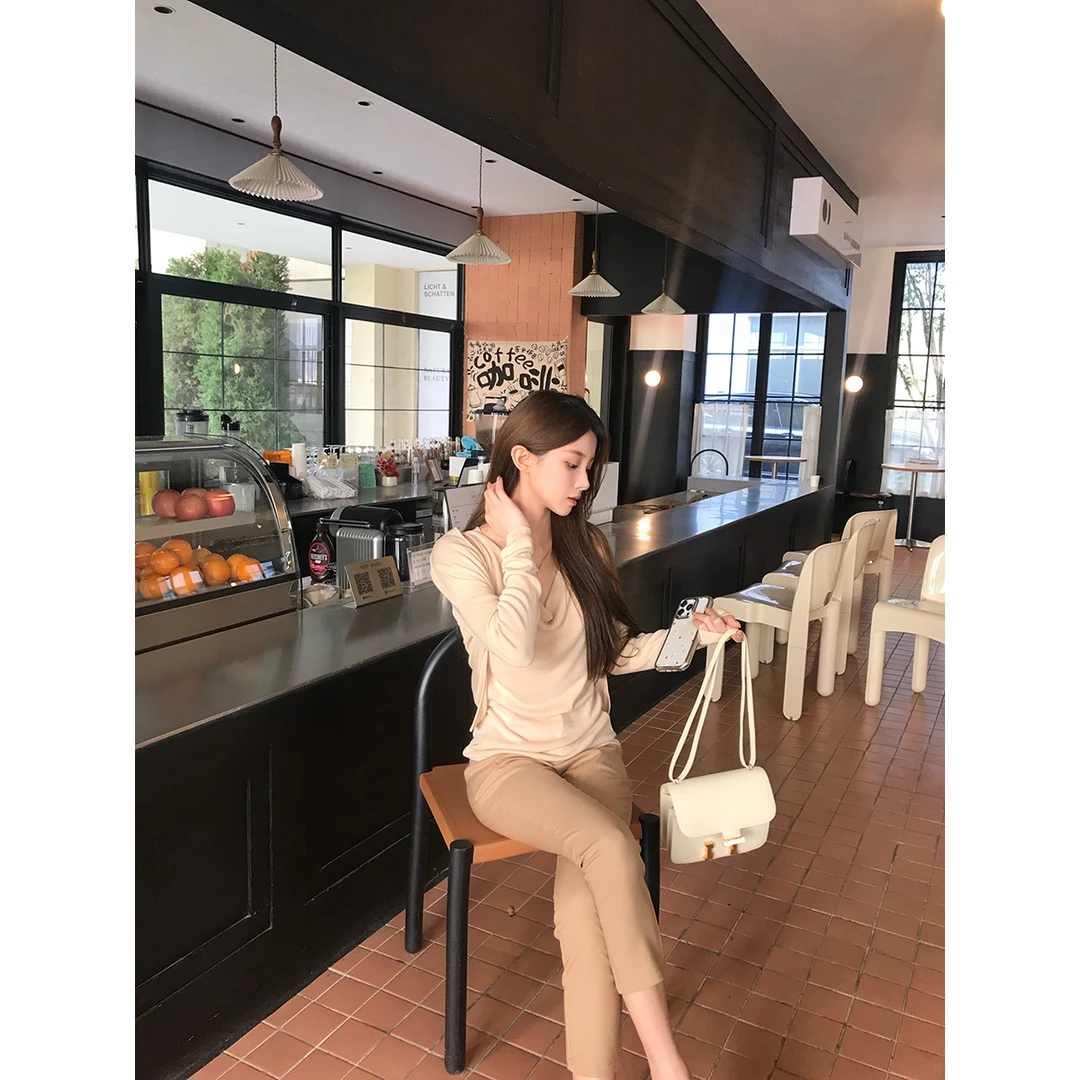 Breezy Z 卡其色高腰显瘦休闲裤女秋季九分修身小脚裤BZ4FSK13