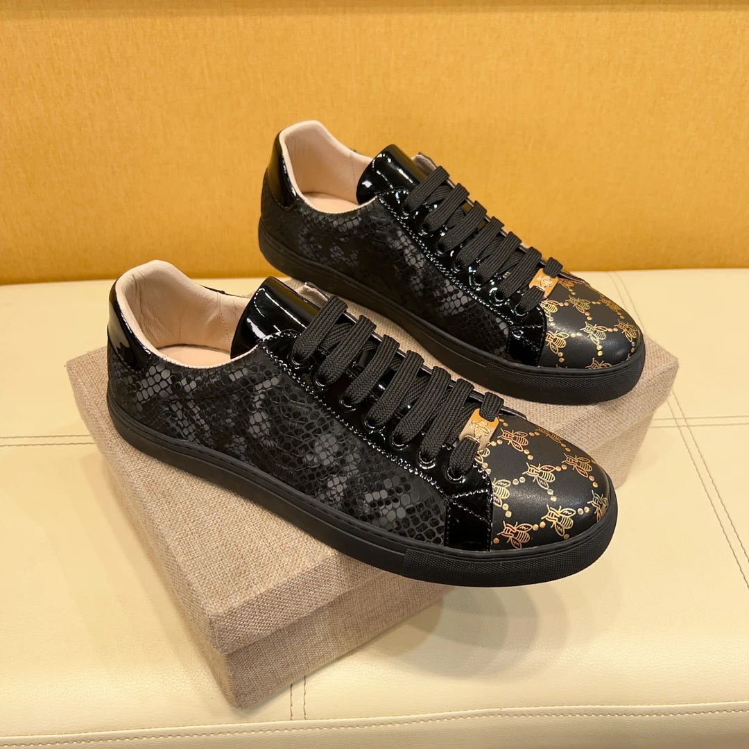 欧洲站新款男士高端潮流休闲小蜜蜂轻奢男鞋百搭透气时尚男士板鞋