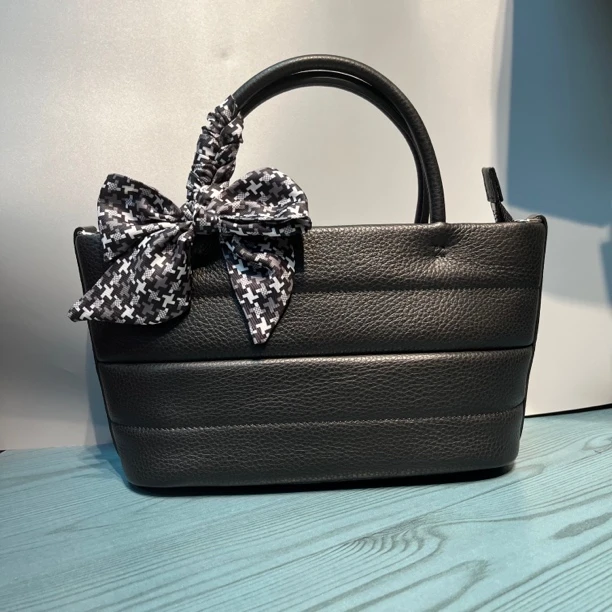 【燕子】原创设计&新款时尚百搭真皮手提大容量托特包手提斜挎包