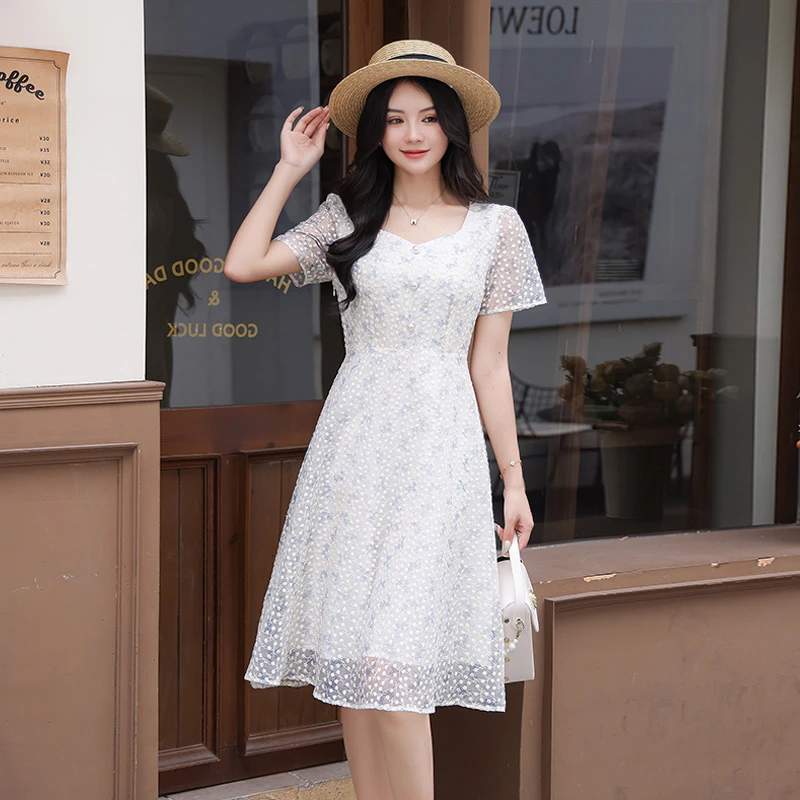 奢姿2025年夏装新款大码女装气质方领连衣裙胖妹妹碎花时尚裙子