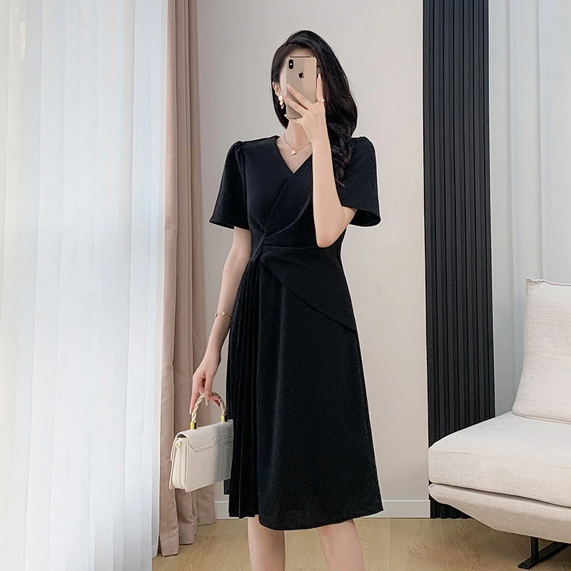 奢姿2025年夏季新款大码女装气质V领简约连衣裙百搭休闲裙子