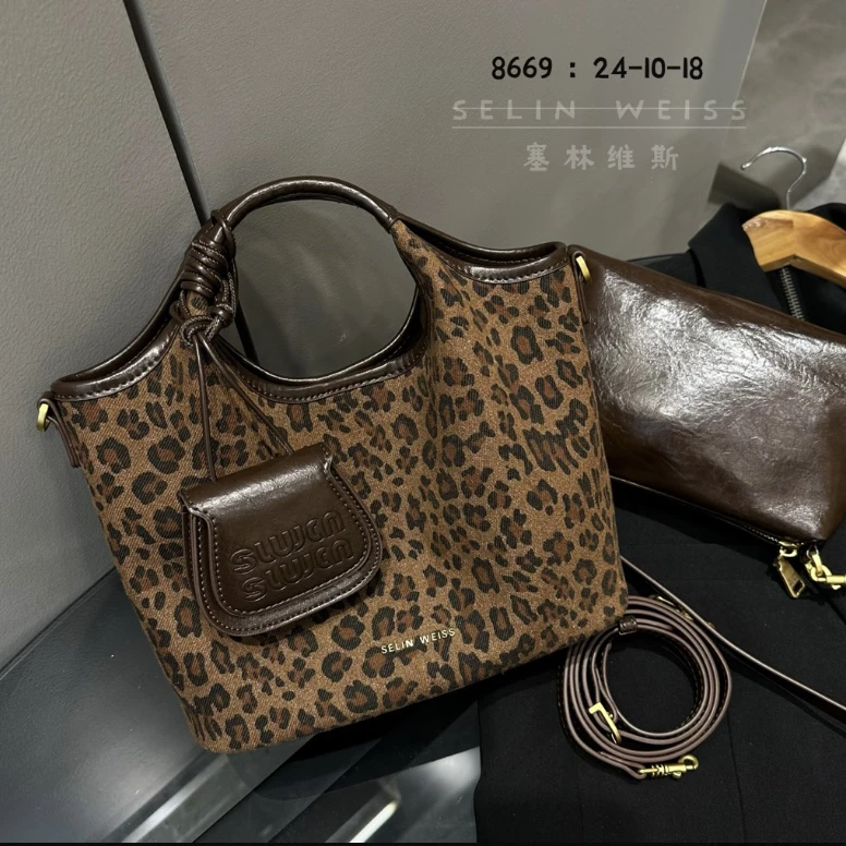 2024秋冬新款豹纹手提菜篮子水桶包休闲百搭牛仔斜挎包8669