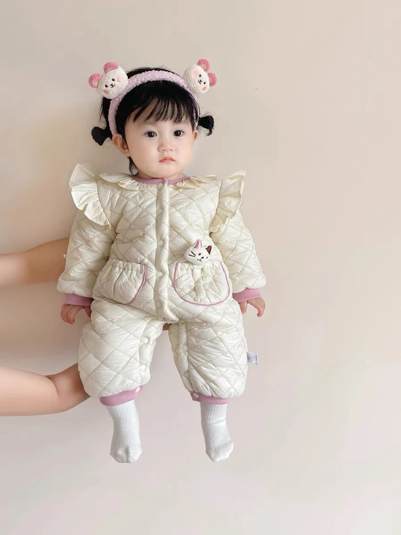 婴儿衣服冬装新生女宝宝连体衣满月加绒夹棉外出棉服哈衣冬季加厚