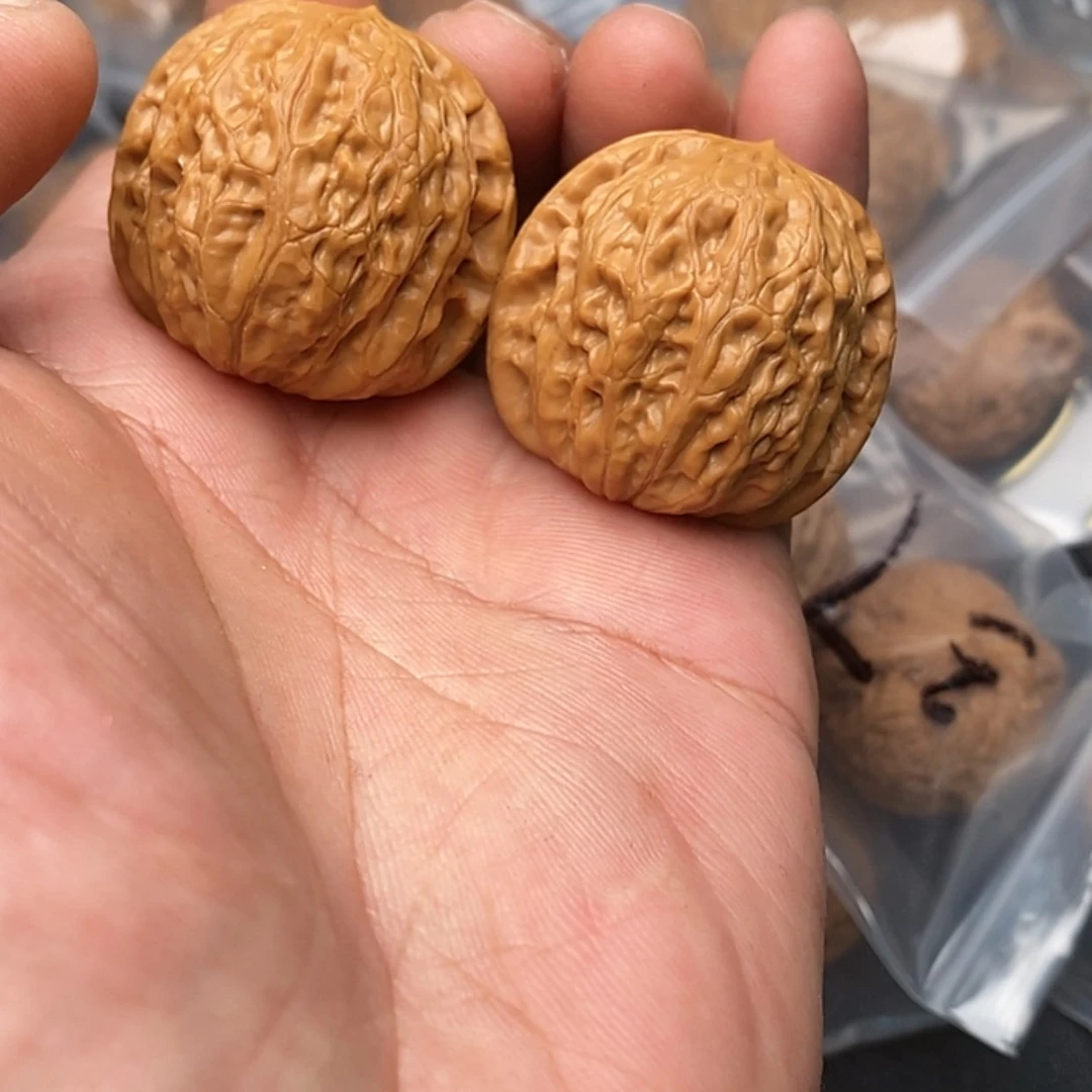 【闪购商品】文玩核桃吊坠36铁锤