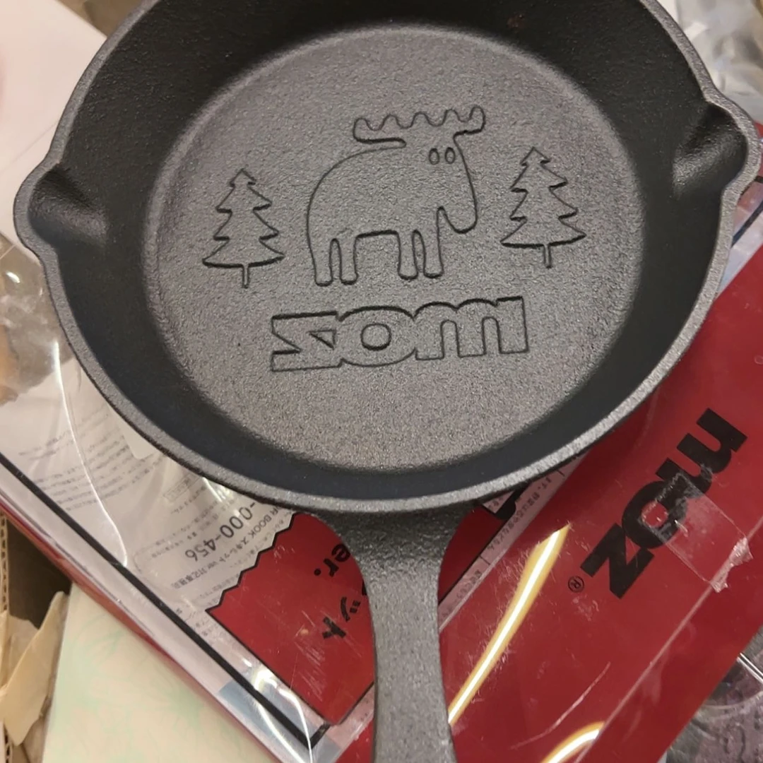 【闪购商品】骨瓷摆件雾****?