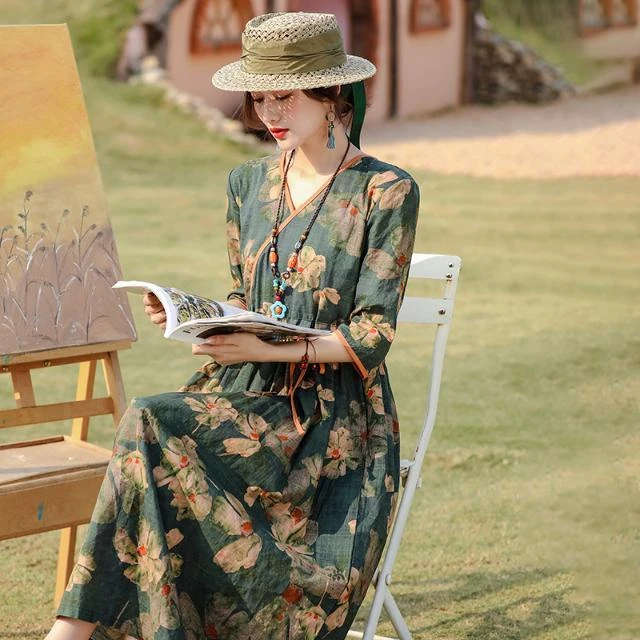 新款棉麻文艺原创设计中老年棉麻花色V领抽绳收腰中袖长款连衣裙