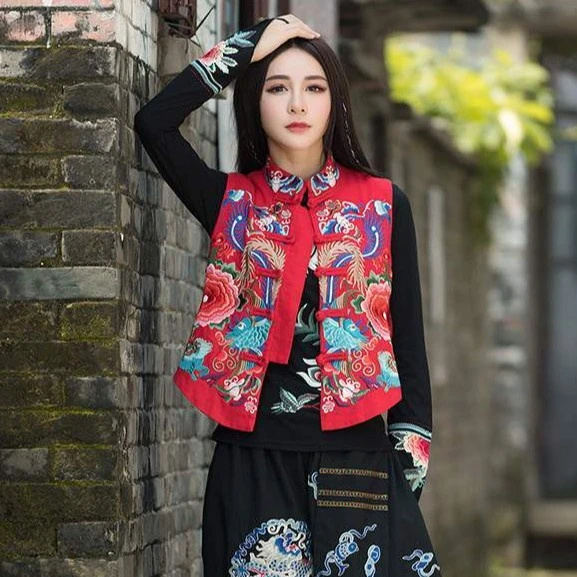 女士马甲短款春秋中式刺绣女洋气无袖背心女装民族风满绣立领马夹