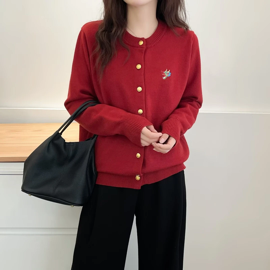 刺绣大码女装毛针织衫女装毛衫长袖红色圆领宽松开衫上衣微胖显瘦