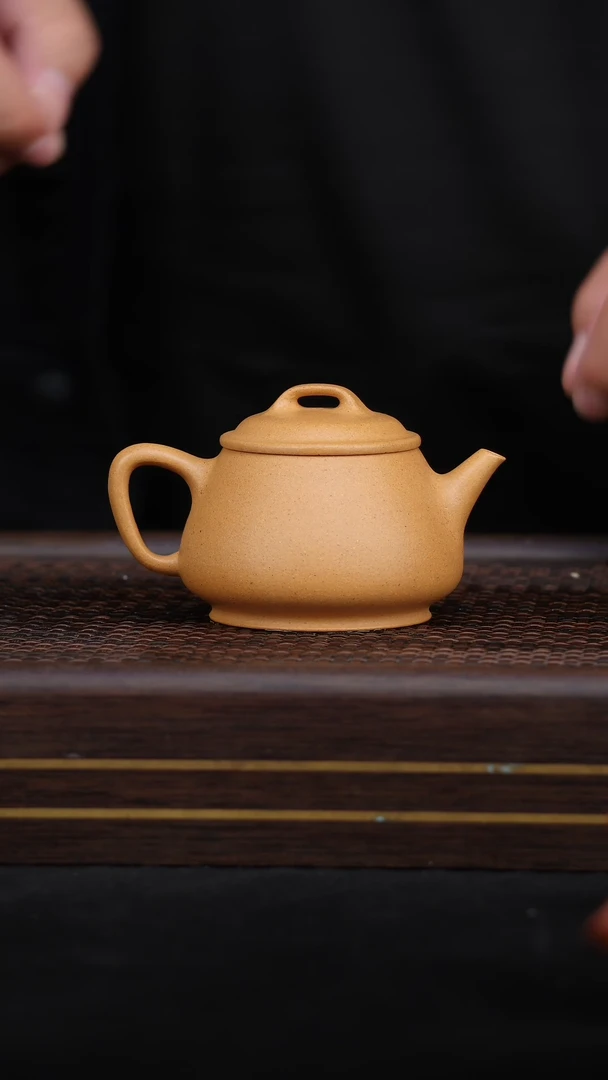 【闪购商品】宜兴紫砂茶器~段泥高瓢-100左右