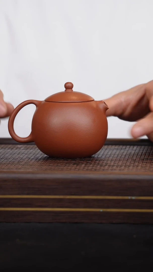 【闪购商品】宜兴手工原矿紫砂 河豚西施100cc左右