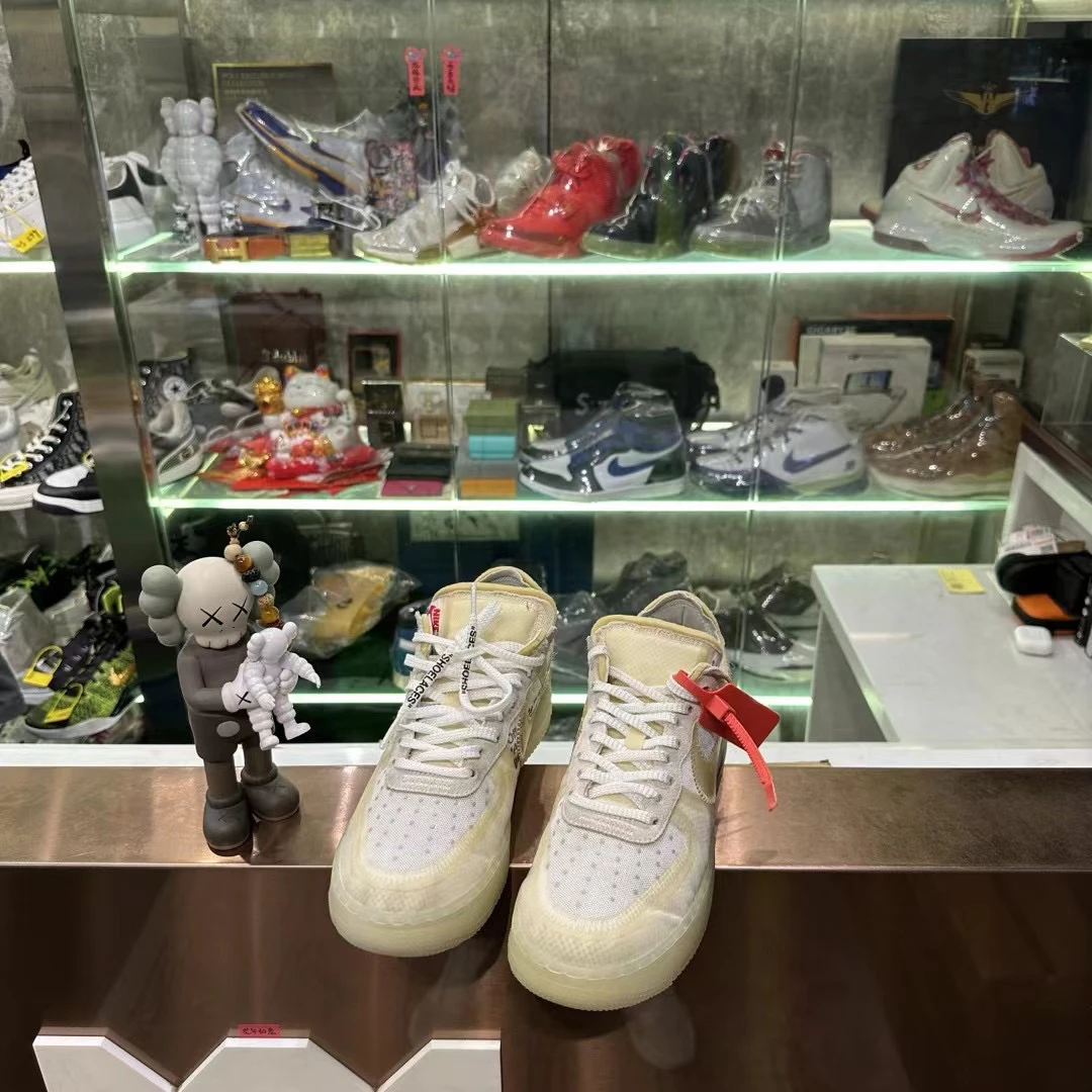 owaf1初代theten白配色休闲鞋/41码/已鉴定/市场价18999/售价3249