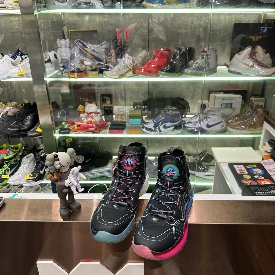 驭帅14䨻迈阿密篮球鞋/44码/全新/市场价1599/售价1199