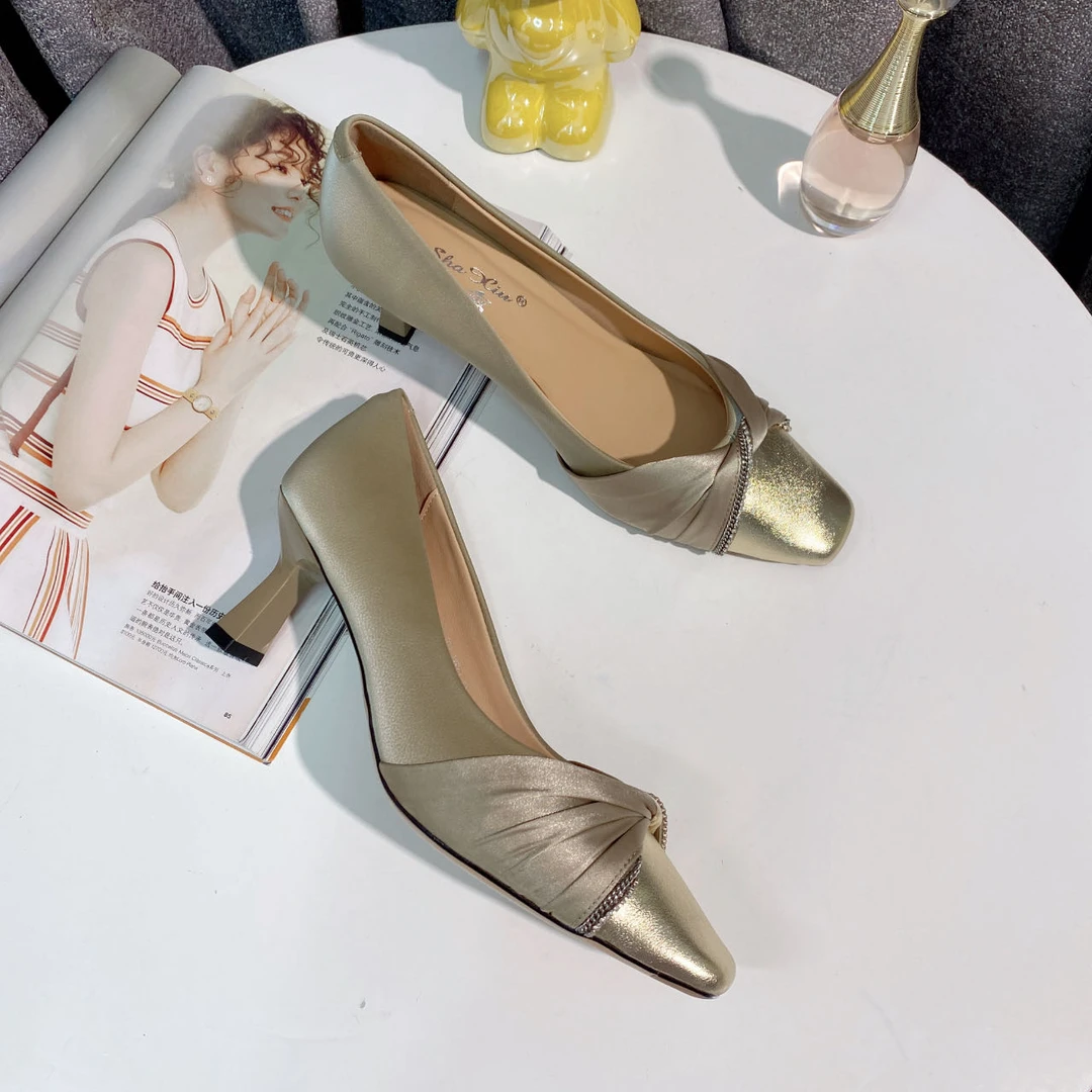 CL7946 香槟色 新款气质时尚百搭细跟方头浅口女单鞋