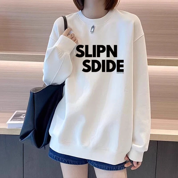 早秋2025新款爆款宽松圆领显瘦百搭上衣长袖字母卫衣加绒款打底衫