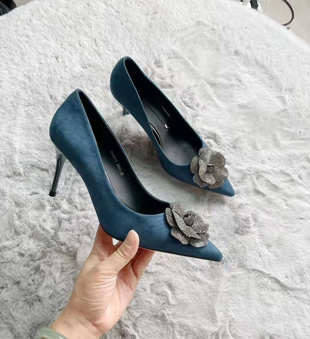 朱朱姐季新款水钻花朵高跟鞋女气质百搭细跟尖头单鞋310177