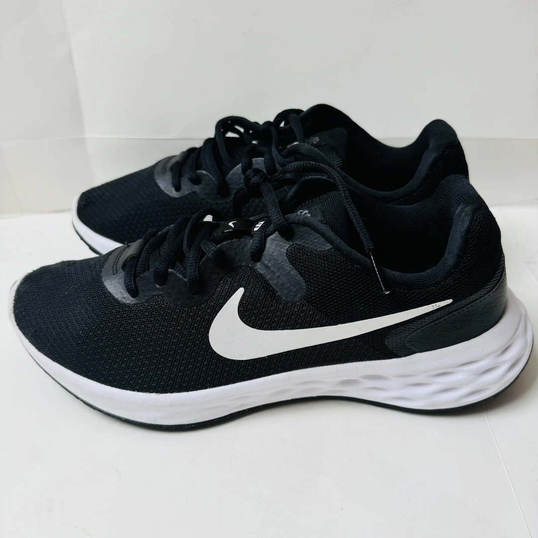 42.5码/低帮 黑白 休闲跑步鞋