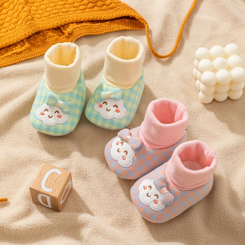 春秋季婴儿不掉棉鞋宝宝鞋软底鞋学步鞋0-12月舒适贴胶步前鞋