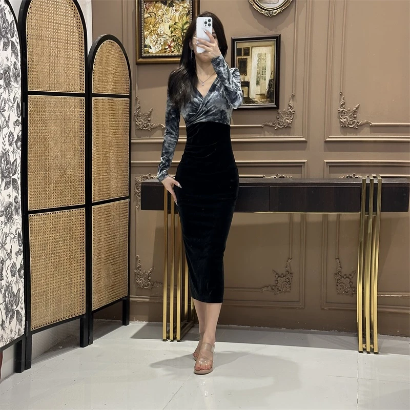 气质女人味轻奢V领长袖丝绒拼接月晕蝶飞包身时尚百搭长款连衣裙