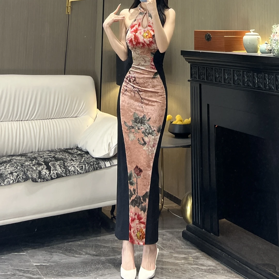 气质女人味轻奢立领无袖定位花菊花朵朵显瘦时尚百搭后开衩连衣裙