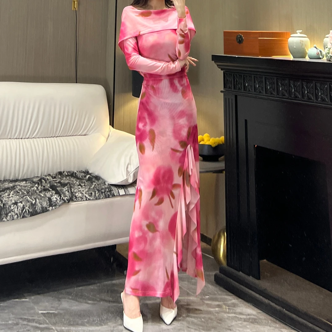 轻奢气质女人味连帽一字领长袖海岛纱雾显瘦修身百搭开叉连衣裙