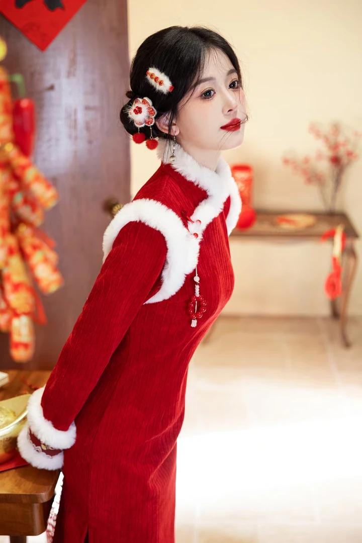 红色旗袍秋冬季雪尼尔加厚高级感中式长袖订婚过年连衣裙