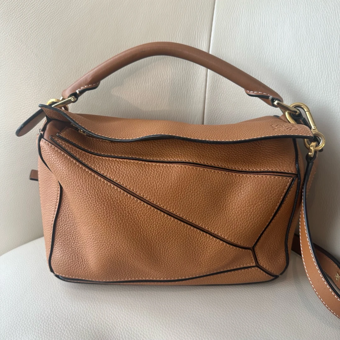99新 LOEWE/罗意威 Loewe罗意威 几何包焦糖色 小号