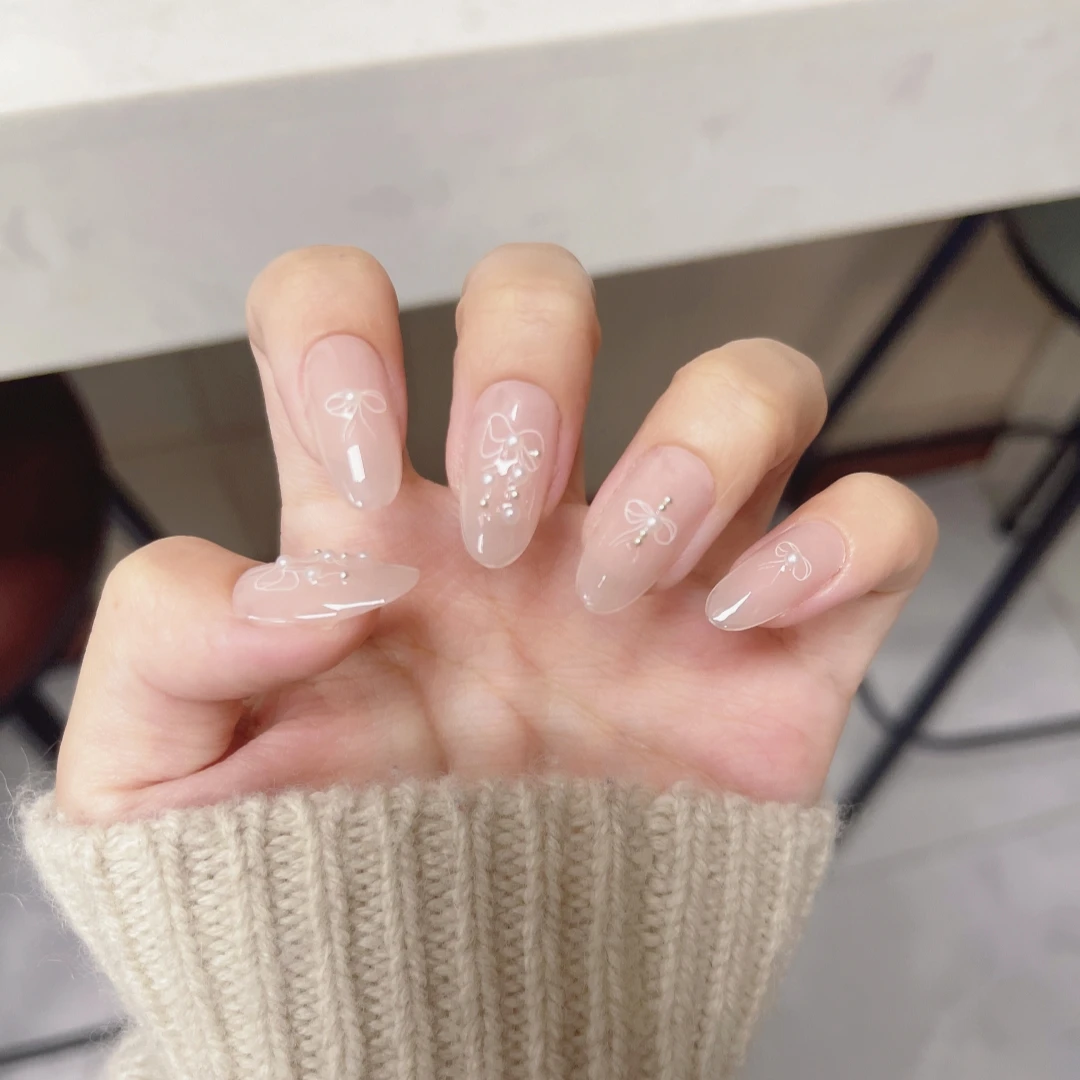 【破晓】短椭圆形手工穿戴甲带钻爆闪高级感显白美甲指甲贴片