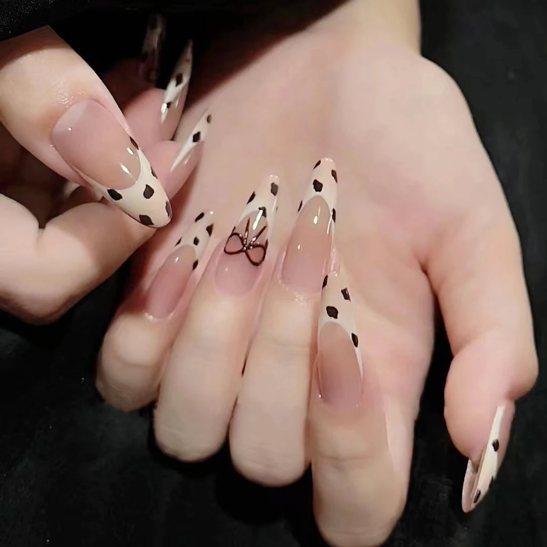 【粉红豹】长杏仁手工穿戴甲带钻爆闪高级感显白轻奢美甲指甲贴片