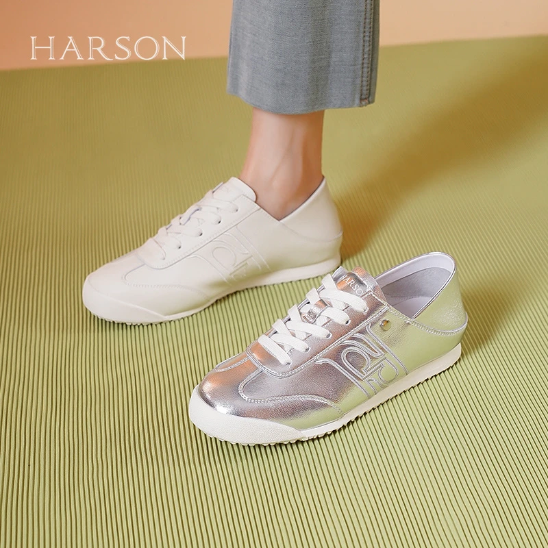 HARSON哈森2024春季新款银色踩跟休闲小白运动鞋德训鞋HC241603
