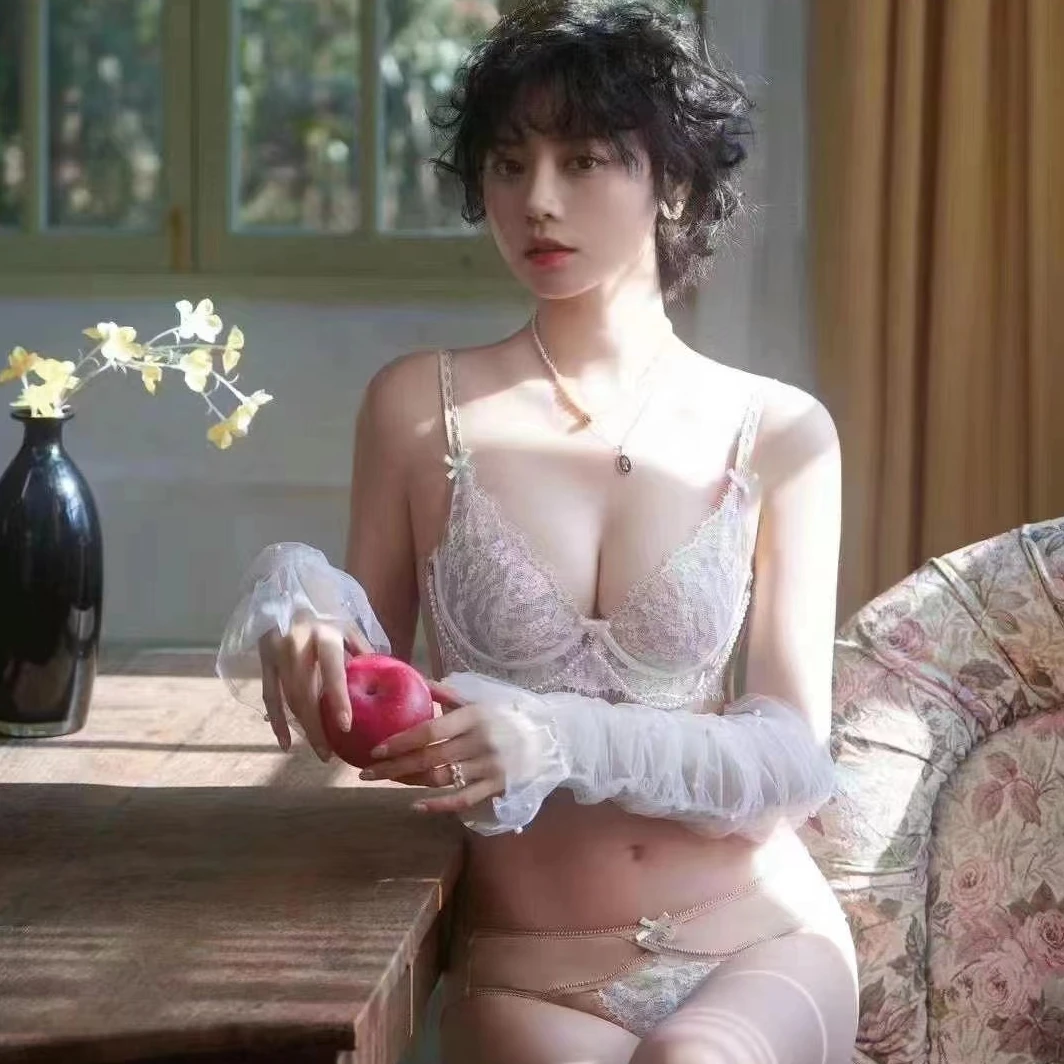 虹莉秀【倾城之恋】性感蕾丝超薄杯氛围感内衣