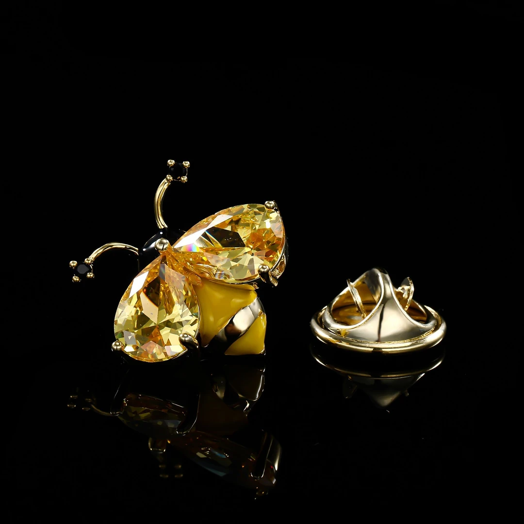 铜合金合成锆石胸针 ——木木（SY2624）LH184 胸针