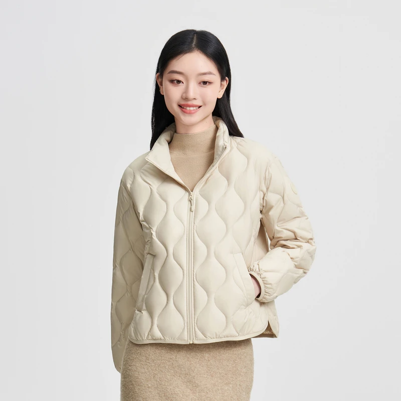 波司登2024新款女短款立领基础保暖羽绒服B40131014