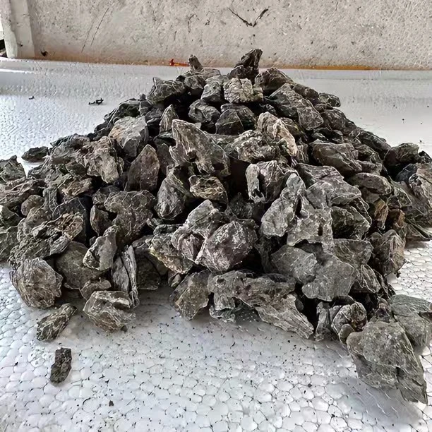 青龙石小碎石修饰河道，填充缝隙和覆盖胶水痕迹（300克）1包买2送一