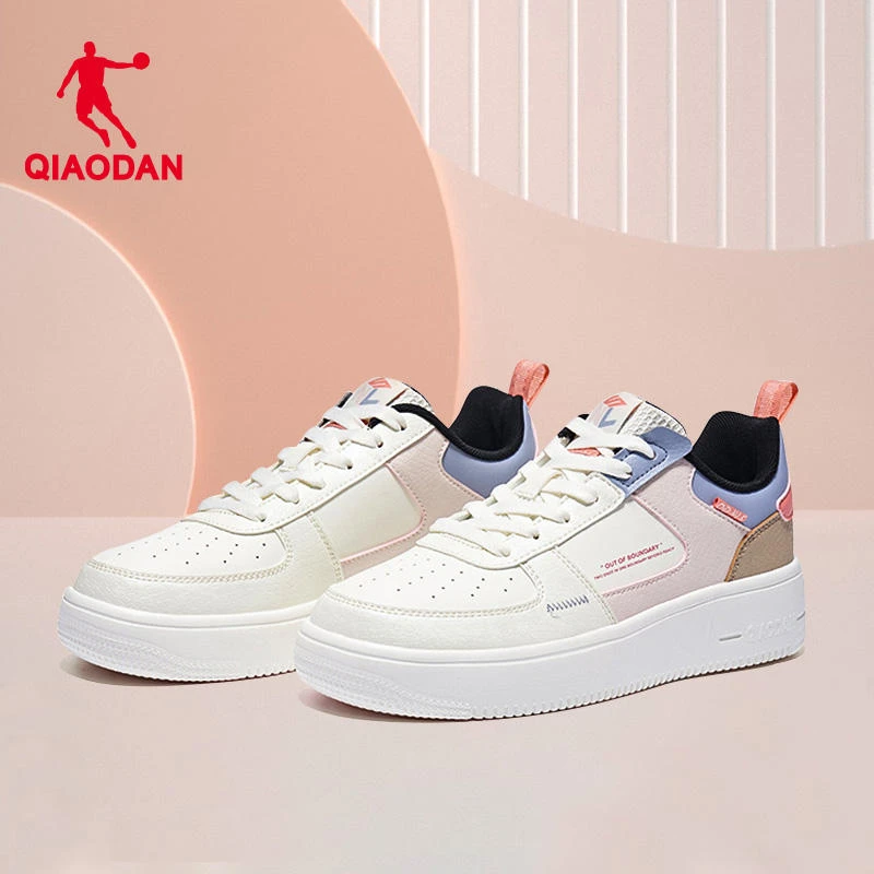 乔丹女子轻便复古百搭潮流休闲鞋透气低帮学生小白鞋耐磨板鞋