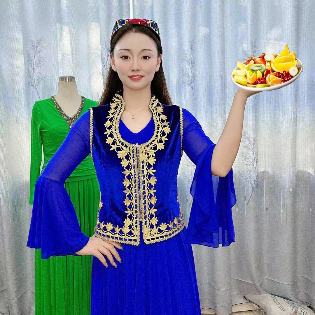 【厂家直销】新疆维吾尔族金丝绒贴花秋冬女装新疆舞服