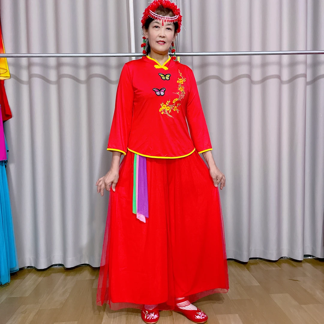 新款广场舞服装套装秧歌服民族风演出服女装舞台中老年中国风春秋