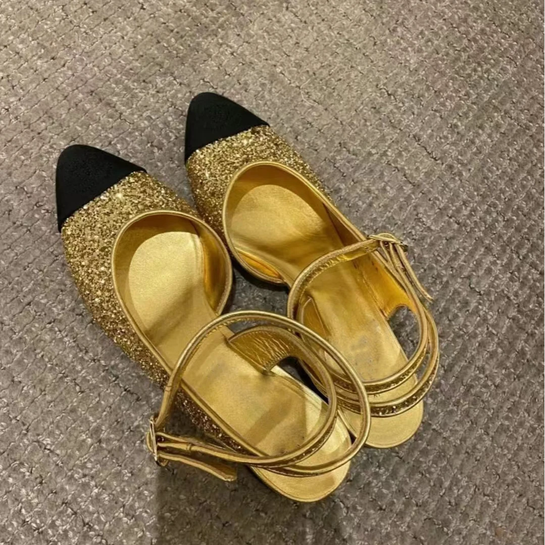 【小香风系列】显白显腿长百搭玛丽珍尖头拼色亮片粗跟凉鞋