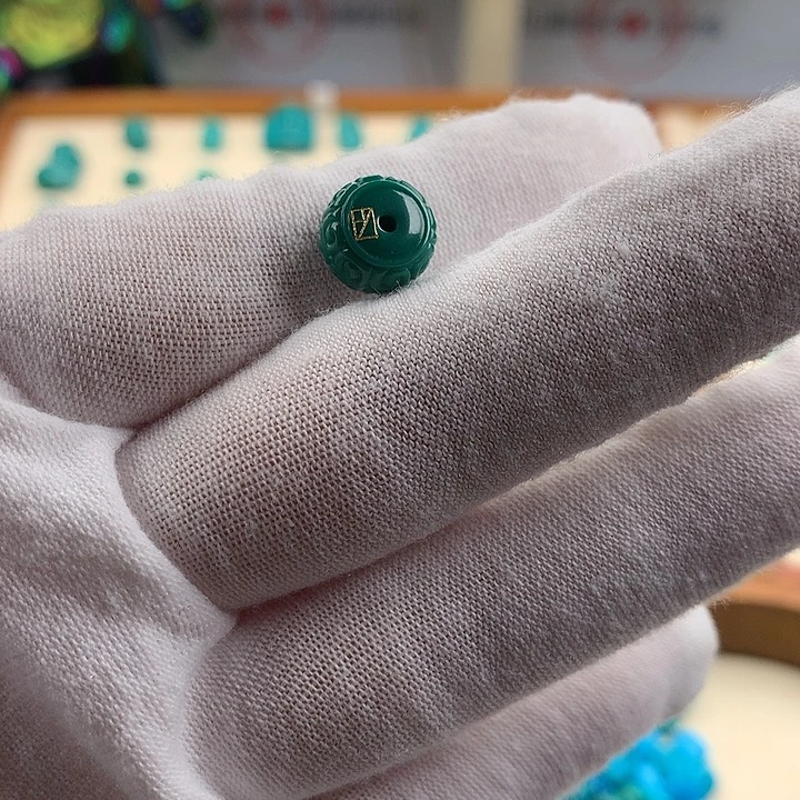 绿松石配饰未镶嵌