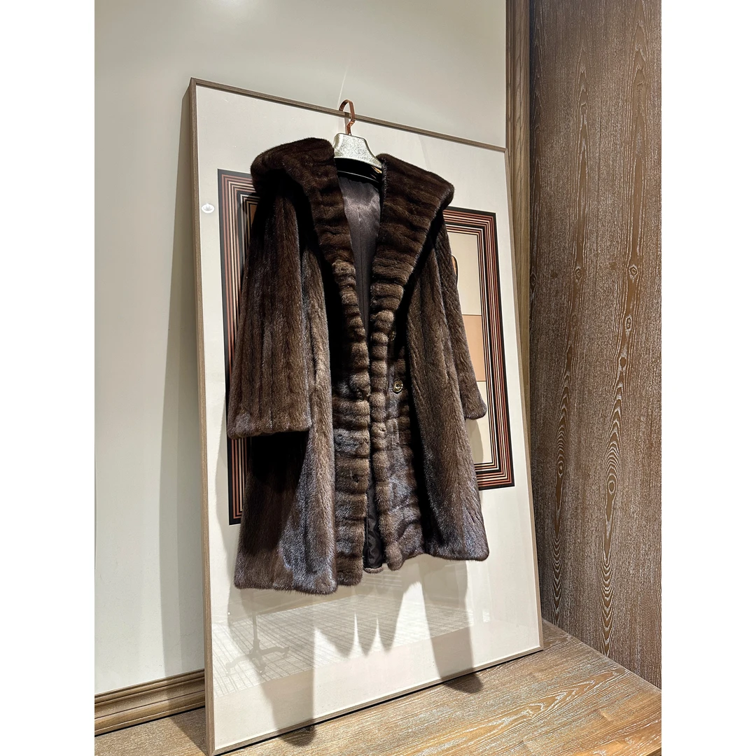 讴咪 进口机抽披肩帽款中长复古风女士冬季水貂皮草大衣外套