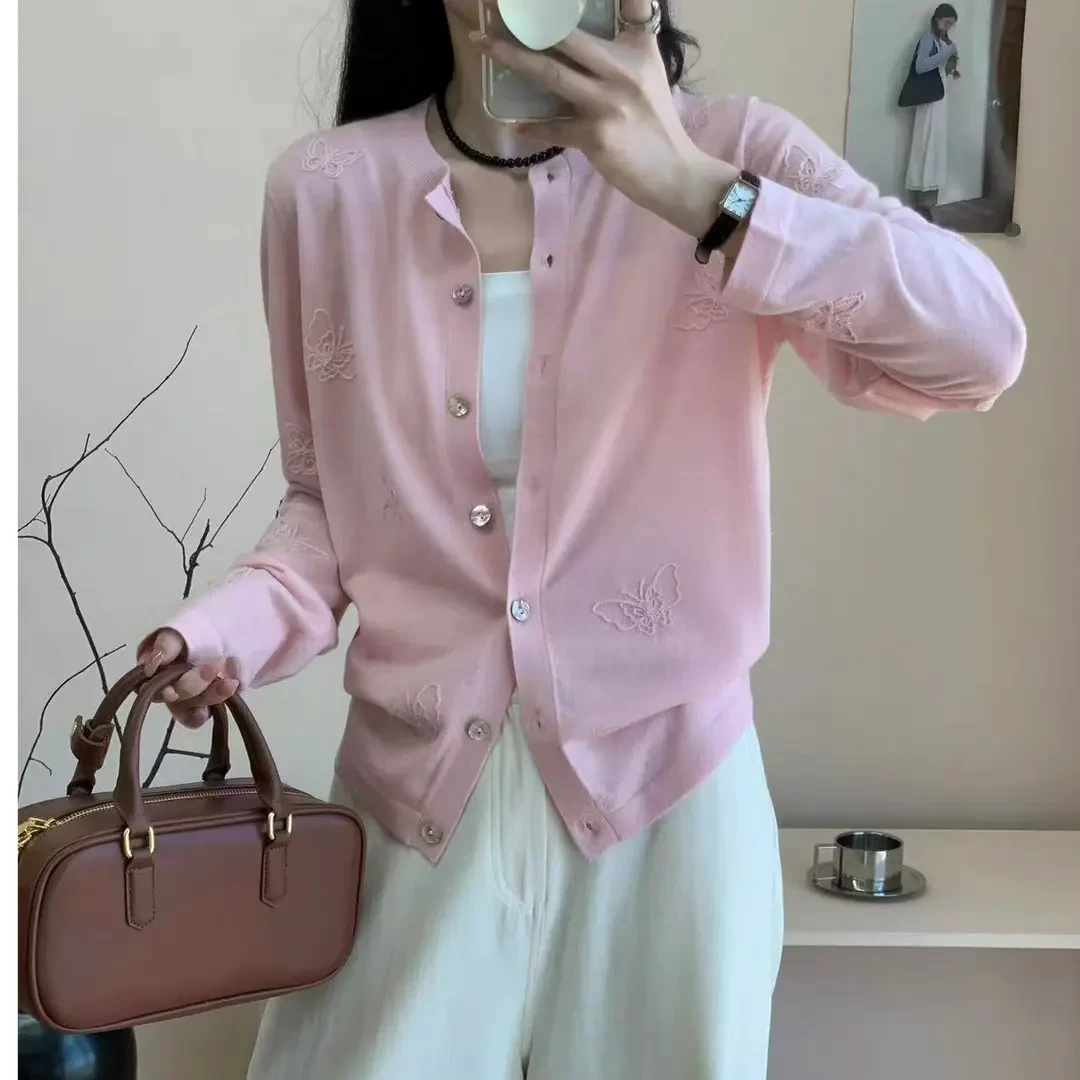 YL23圆领单排扣刺绣小花针织开衫女百搭显瘦毛衣