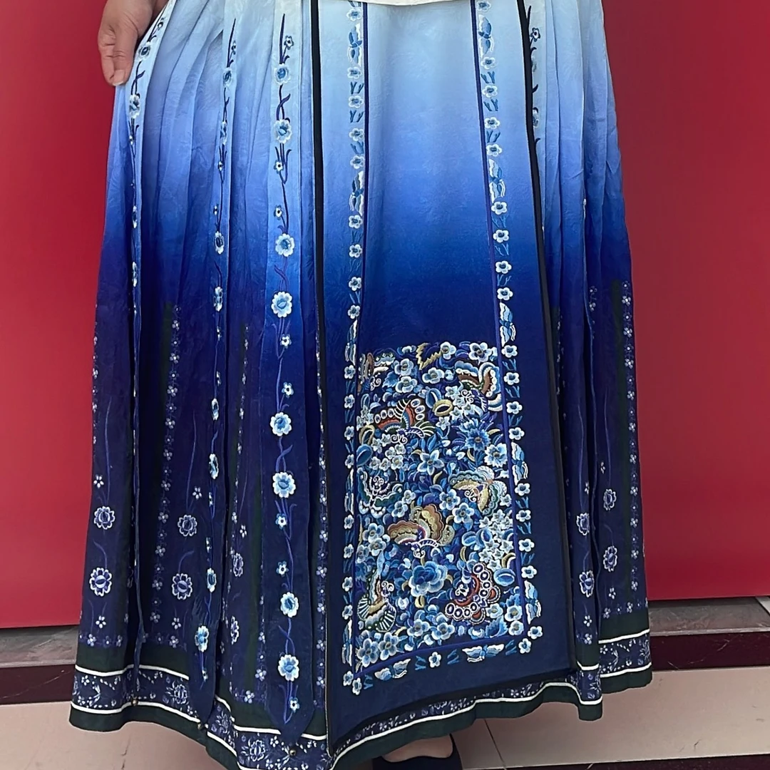 1735春夏汉服百搭中国风渐变色马面裙
