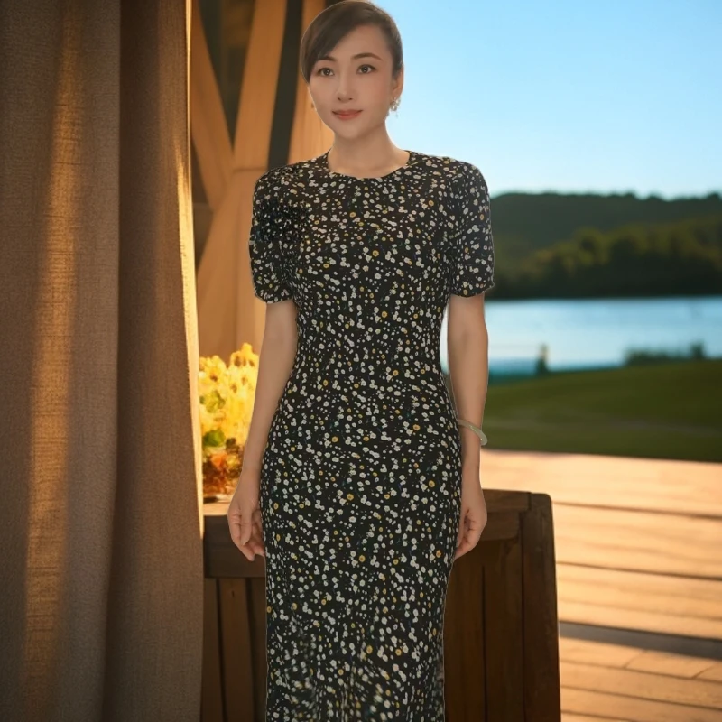 【山花烂漫】45°斜裁法式优雅气质显瘦圆领碎花连衣裙ADLLYQ0015