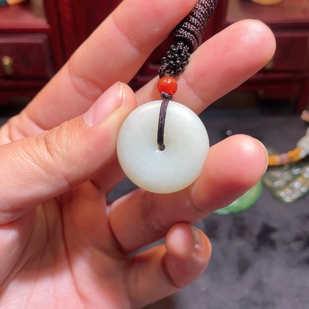 【闪购商品】和田玉(糖玉)颈饰未镶嵌
